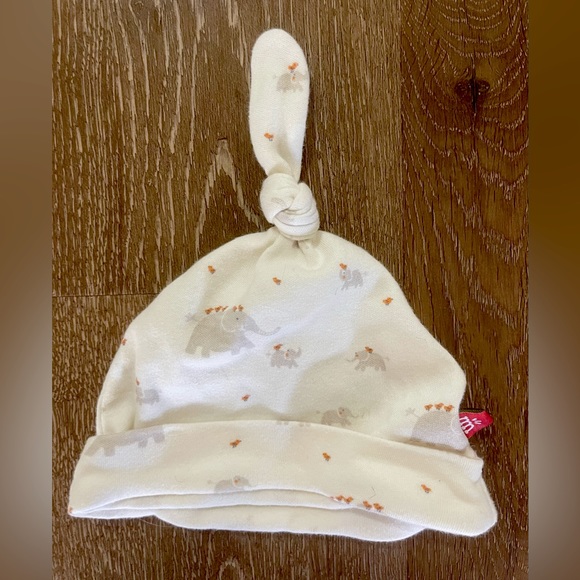 Magnetic Me Newborn Outfit - Picture 5 of 5